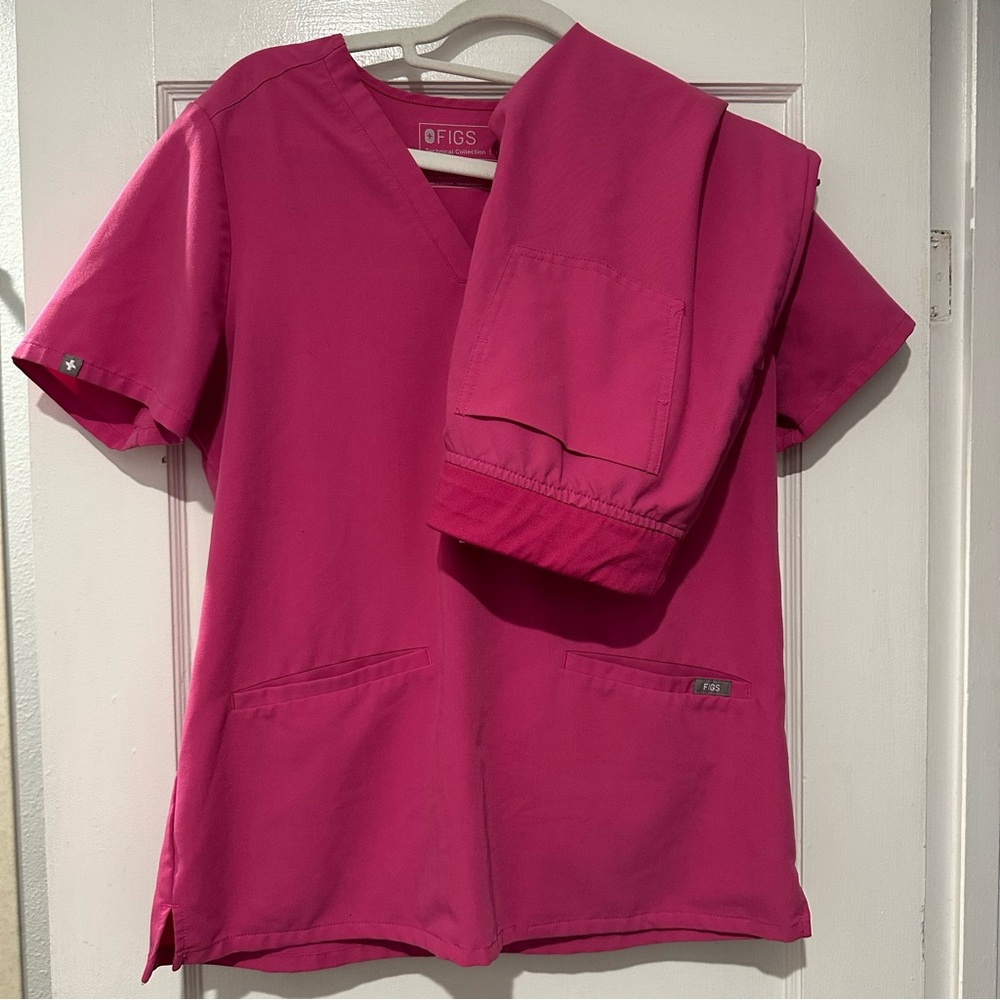 Pink set Figs Electric Orchid scrubs 2325